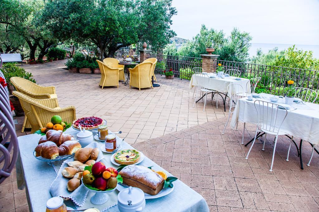 Donnasilia Bed & Breakfast Палинуро Екстериор снимка