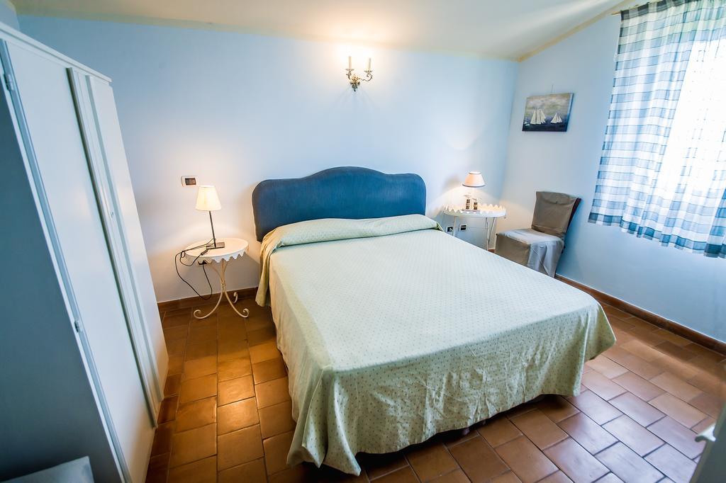 Donnasilia Bed & Breakfast Палинуро Екстериор снимка