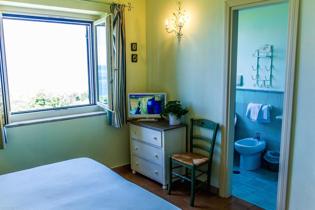 Donnasilia Bed & Breakfast Палинуро Екстериор снимка