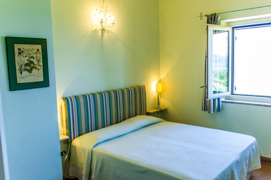 Donnasilia Bed & Breakfast Палинуро Екстериор снимка