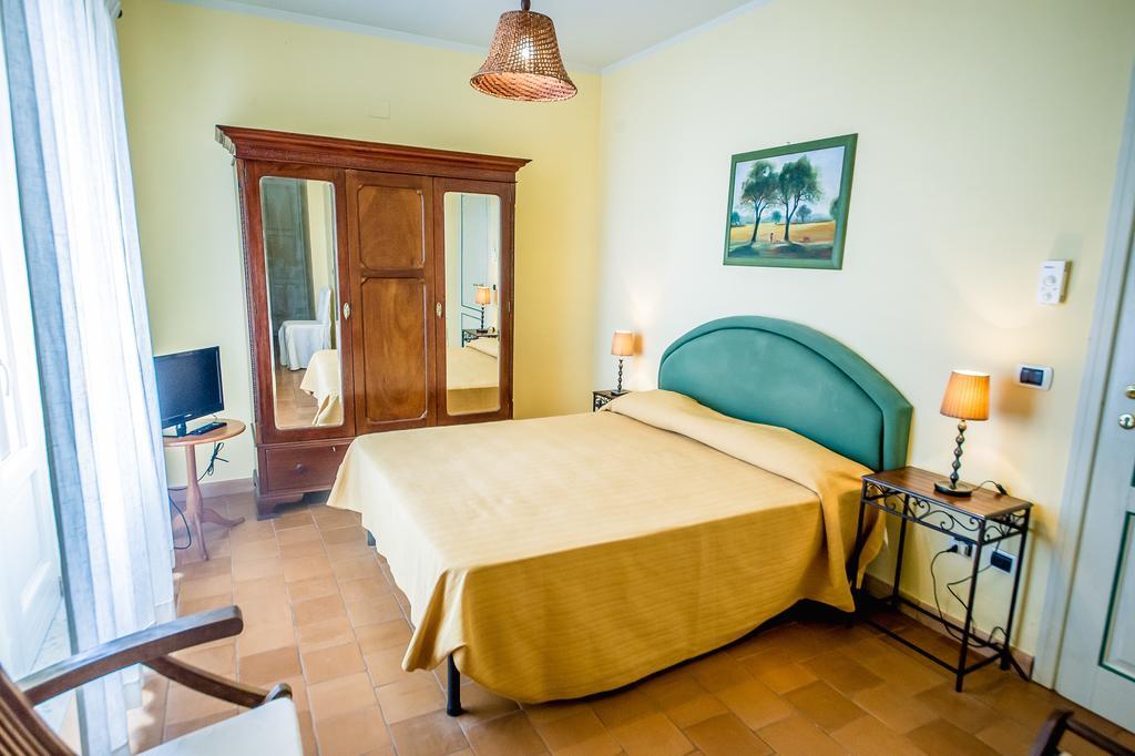 Donnasilia Bed & Breakfast Палинуро Екстериор снимка